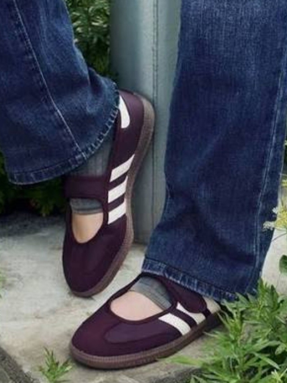 Samba Mary Janes - Picture 2 of 2